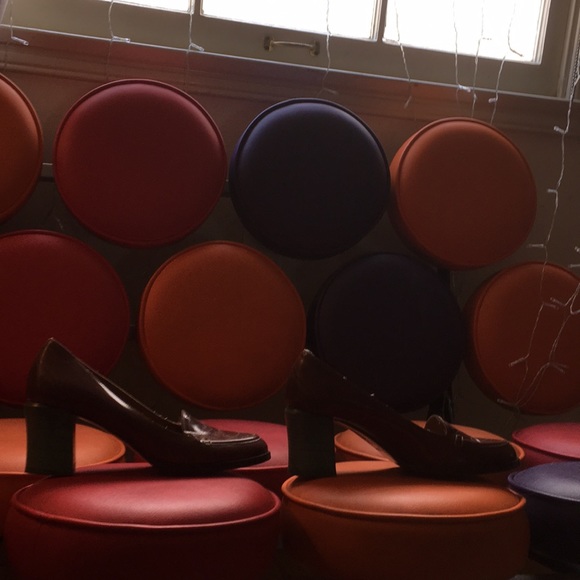 FENDI AUSTEN COLORBLOCK LOAFER PUMPS - Picture 2 of 6